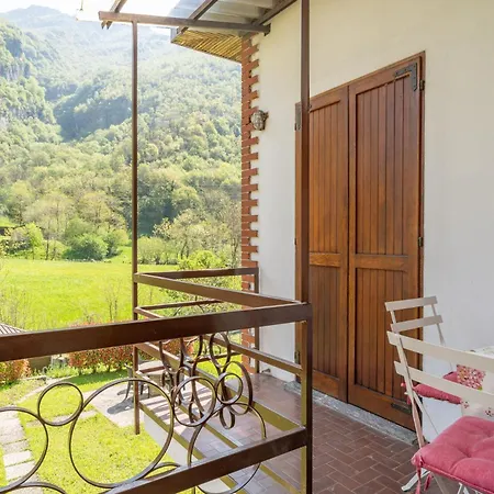 Iris - Relaxing Alpine Getaway At Apartment *