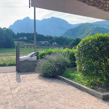 Iris - Relaxing Alpine Getaway Apartmán *