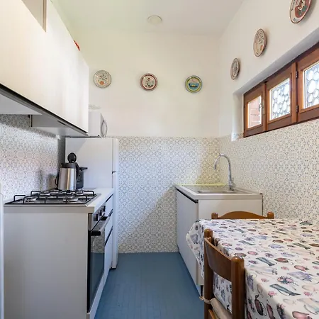 Iris - Relaxing Alpine Getaway At Apartment