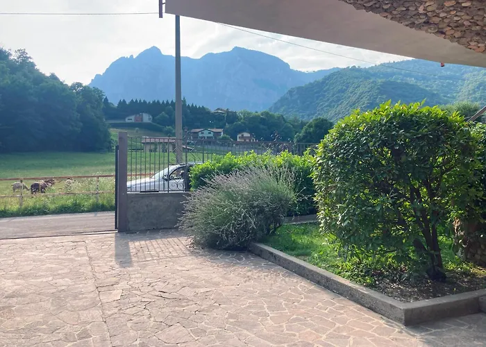 Iris - Relaxing Alpine Getaway Apartmán *
